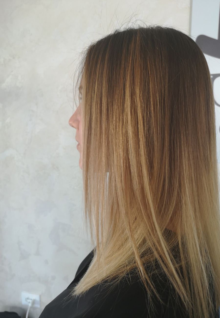 Balayage: schiarire i capelli con un effetto naturale - Hair Room 74